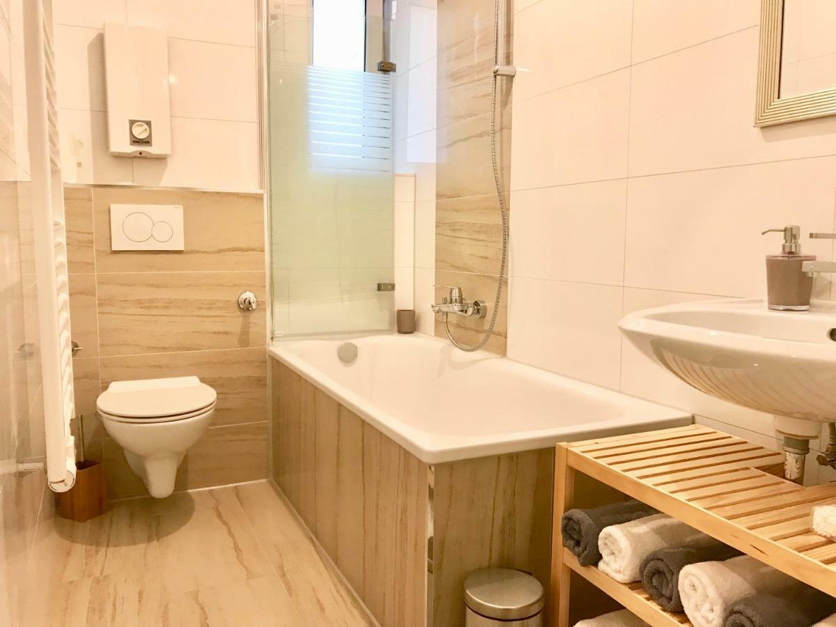 Apartments - Free Parking - Wifi - Kitchen Эссен Экстерьер фото